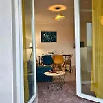 Apartment L'evasion Carcassonnais Avec Terrasse 2 Places De Parking Privee Carcassonne