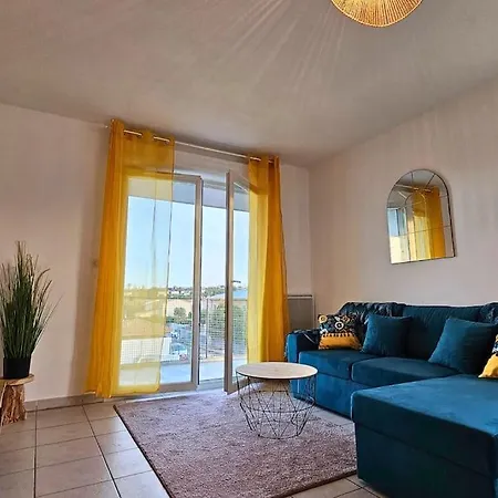 Apartment L'evasion Carcassonnais Avec Terrasse 2 Places De Parking Privee Carcassonne