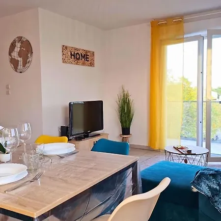 Apartment L'evasion Carcassonnais Avec Terrasse 2 Places De Parking Privee