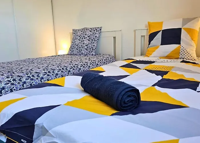 L'evasion Carcassonnais Avec Terrasse 2 Places De Parking Privee Apartment