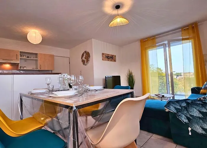 Apartment L'evasion Carcassonnais Avec Terrasse 2 Places De Parking Privee