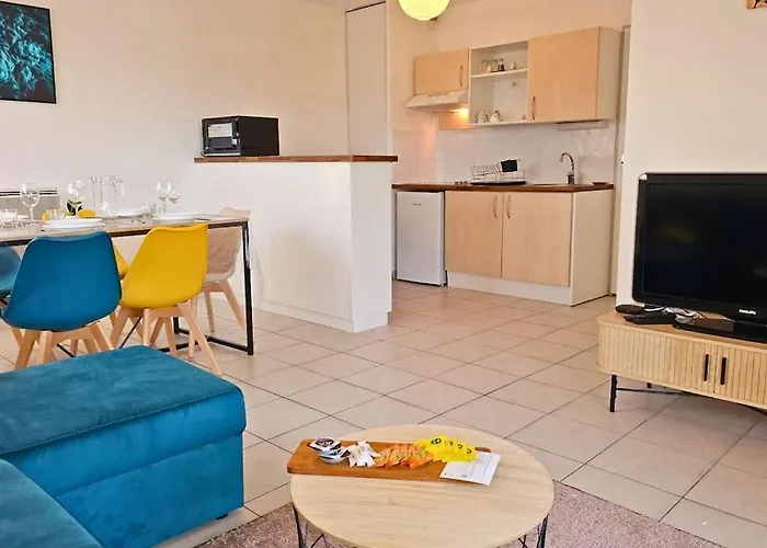 L'evasion Carcassonnais Avec Terrasse 2 Places De Parking Privee Apartment Carcassonne